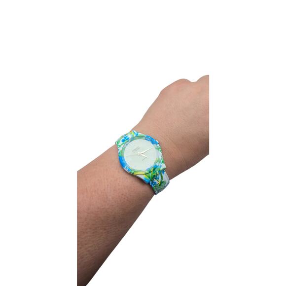 Embassy by Gruen Floral Clamper Bracelet Watch - Picture 2 of 7